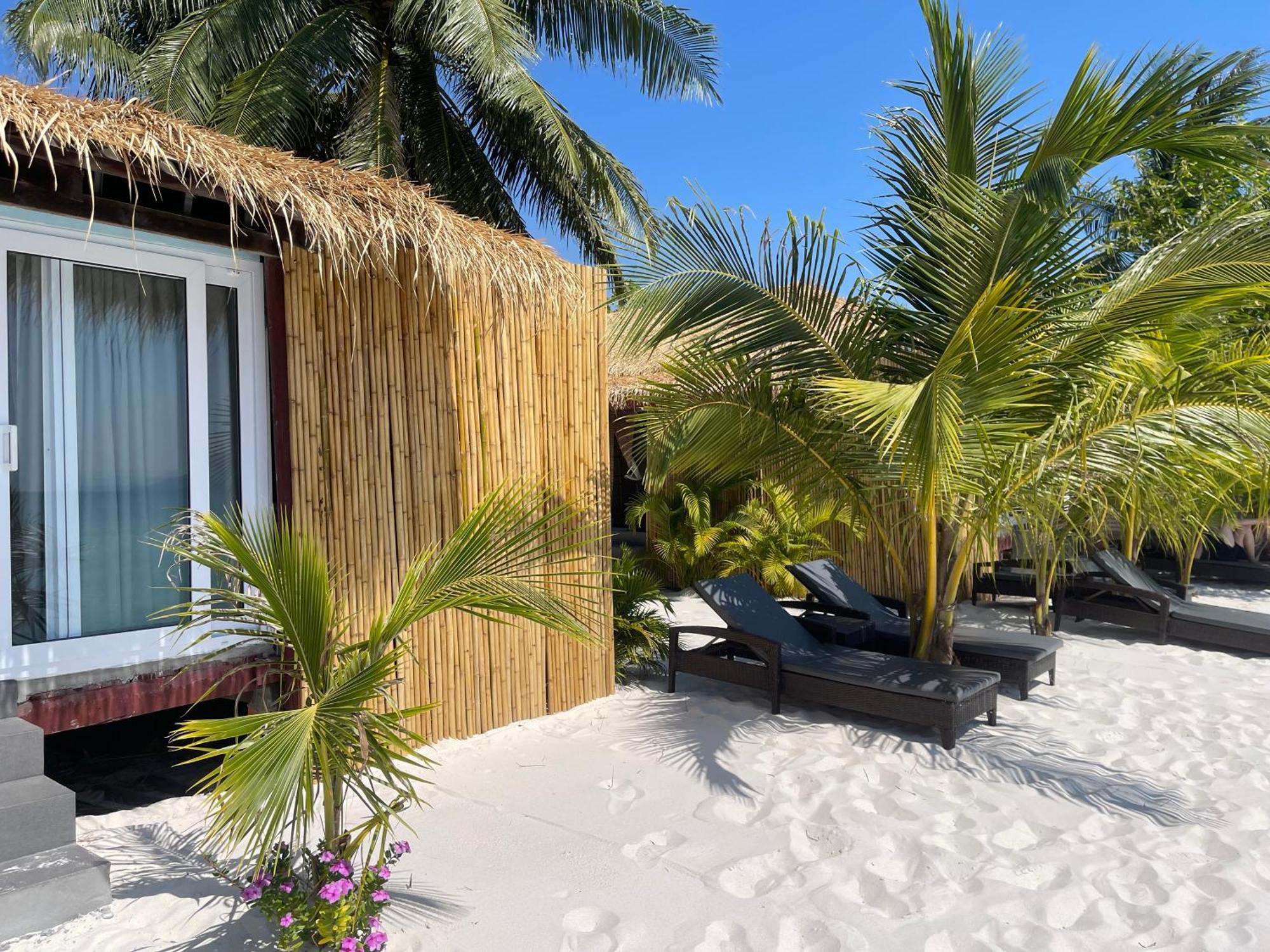 White Sand Ark Resort Sok San Village Экстерьер фото